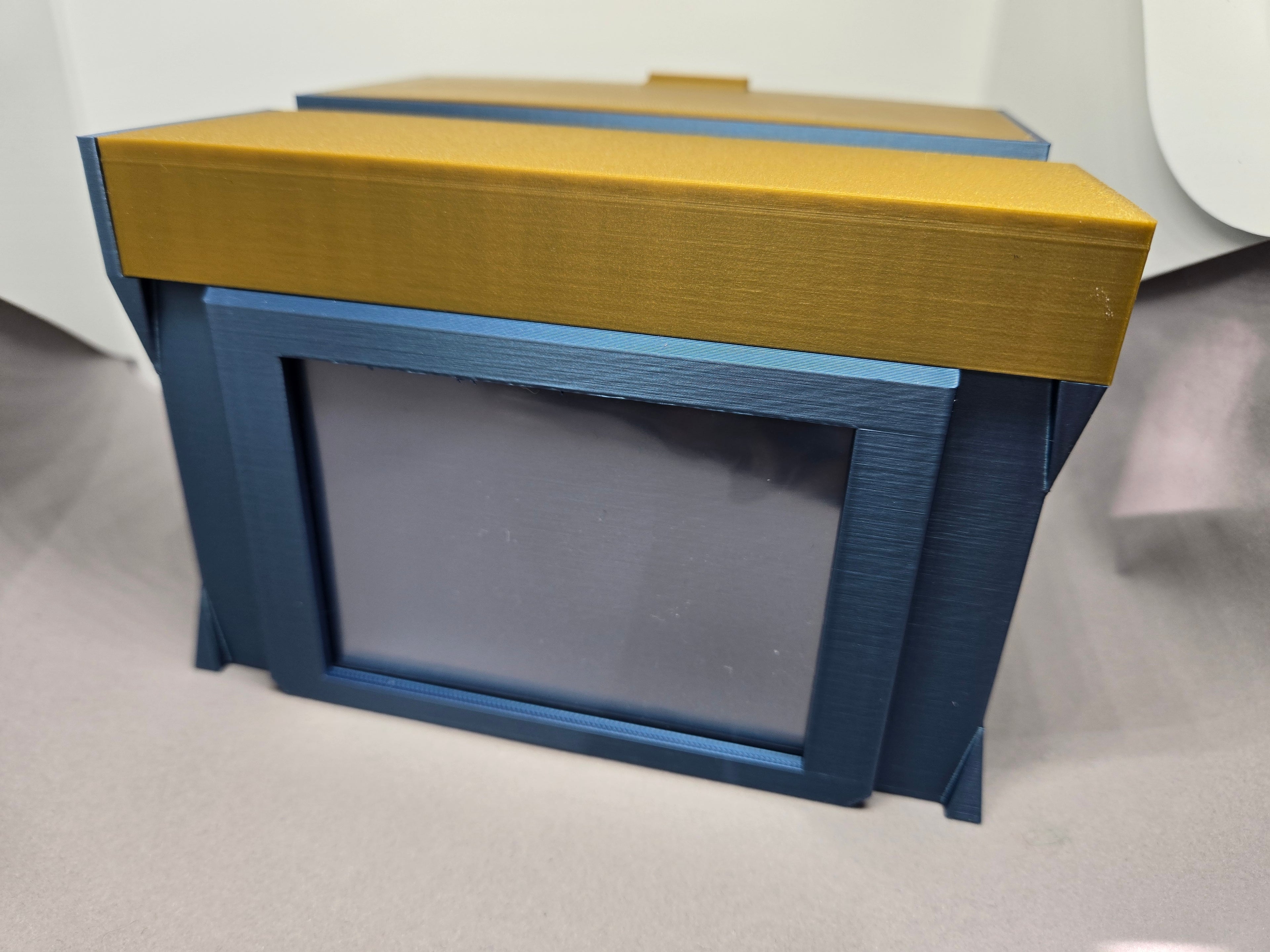 Premium Slim Commander Deck Case – Stackable Slide-Lock Box w/ Showcase Window